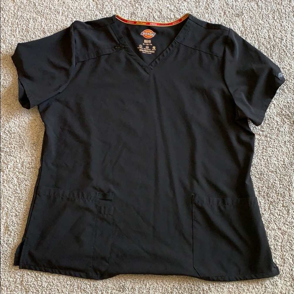 Women’s scrub top